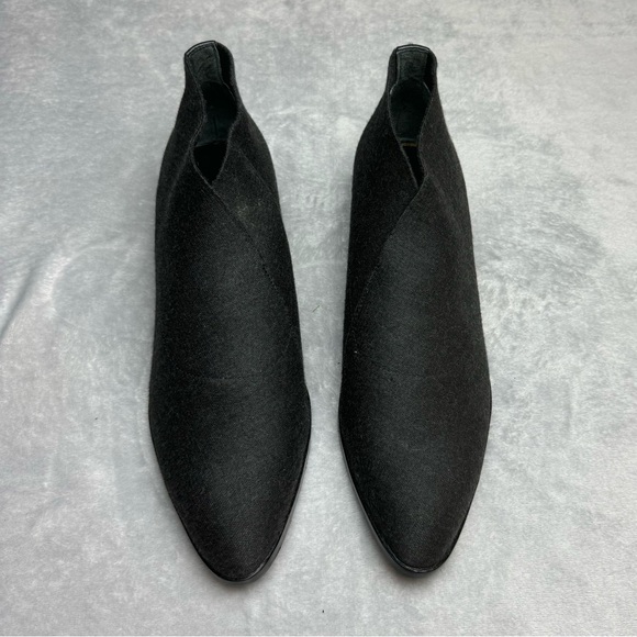 Donald Pliner Daved-Me Bootie - Picture 2 of 10